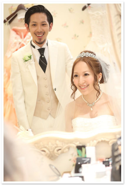 ティアラ　結婚式　ウェディング