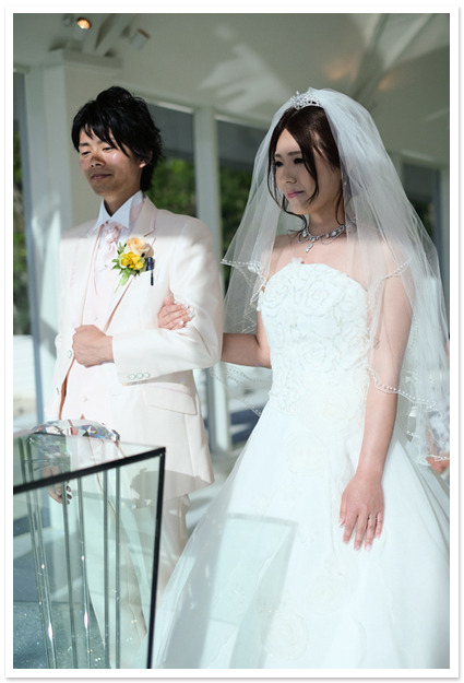 ウェディング　ティアラ　グローブ　結婚式