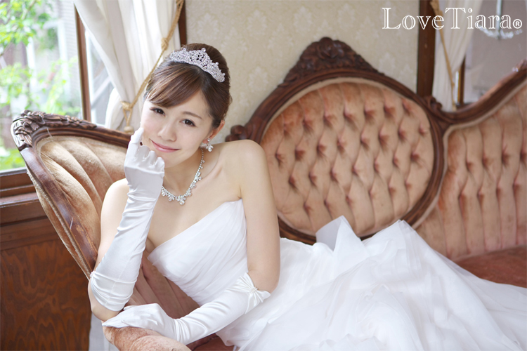 着用イメージ ティアラ ウエディング 結婚式