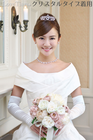 着用イメージ　ティアラ　ウエディング　結婚式