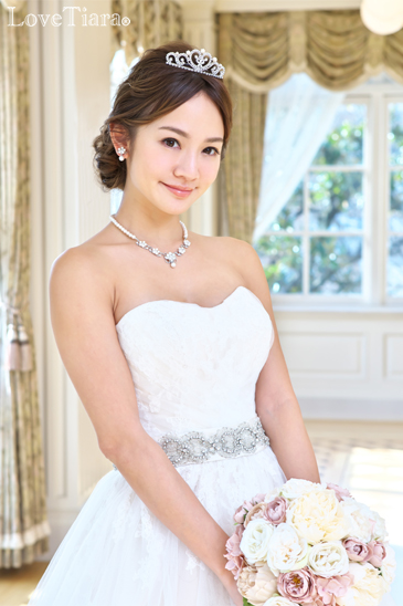 着用イメージ ティアラ ウエディング 結婚式