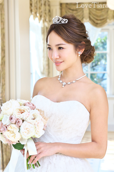 着用イメージ ティアラ ウエディング 結婚式
