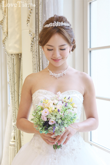 着用イメージ ティアラ ウエディング 結婚式