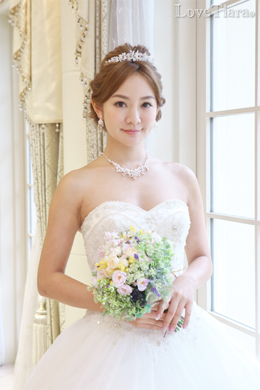 着用イメージ ティアラ ウエディング 結婚式