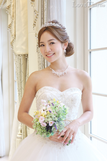 着用イメージ ティアラ ウエディング 結婚式