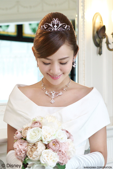 着用イメージ ティアラ ウエディング 結婚式