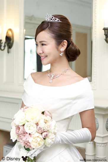 着用イメージ ティアラ ウエディング 結婚式