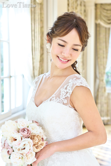 着用イメージ イヤリング ウエディング 結婚式