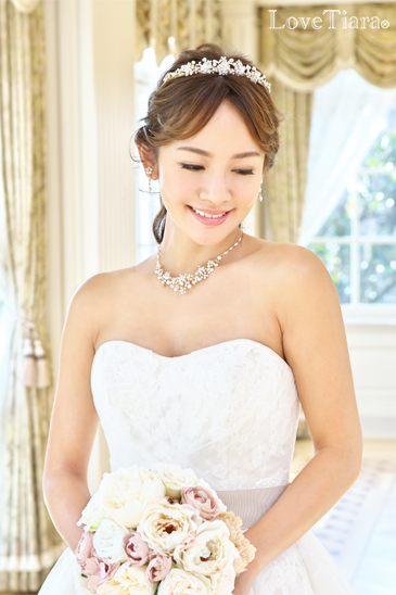 着用イメージ ティアラ ウエディング 結婚式