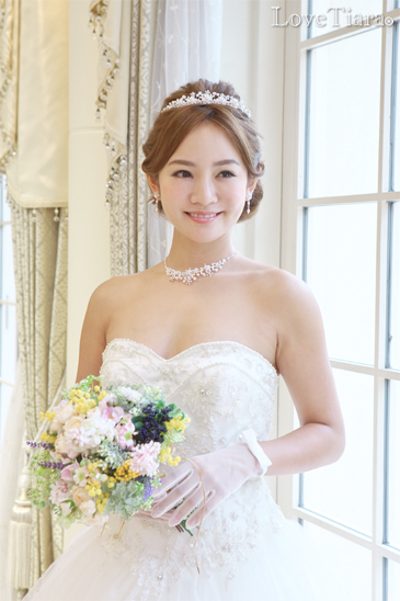 着用イメージ　ティアラ　ウエディング　結婚式