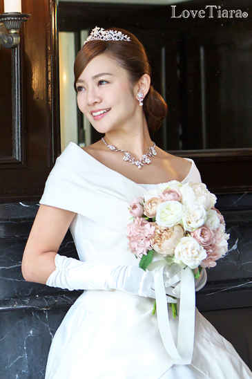 着用イメージ ネックレス ウェディング 結婚式