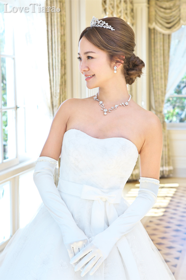 着用イメージ ティアラ ウエディング 結婚式