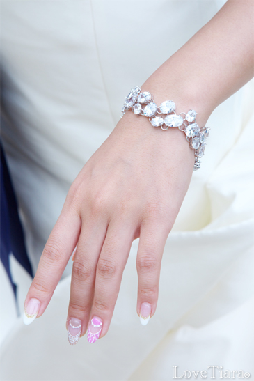 着用イメージ ブレスレット ビジュー ウェディング 結婚式