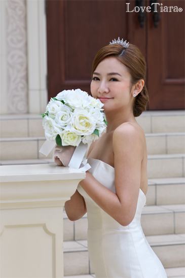 着用イメージ ティアラ ウエディング 結婚式
