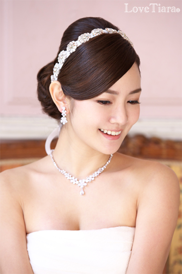 着用イメージ ネックレス ウエディング 結婚式
