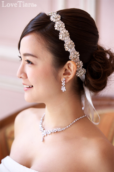 着用イメージ ネックレス ウエディング 結婚式