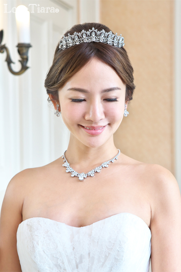 着用イメージ ティアラ ウエディング 結婚式