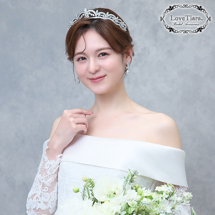 ティアラ　ウエディング　ブライダル　結婚式