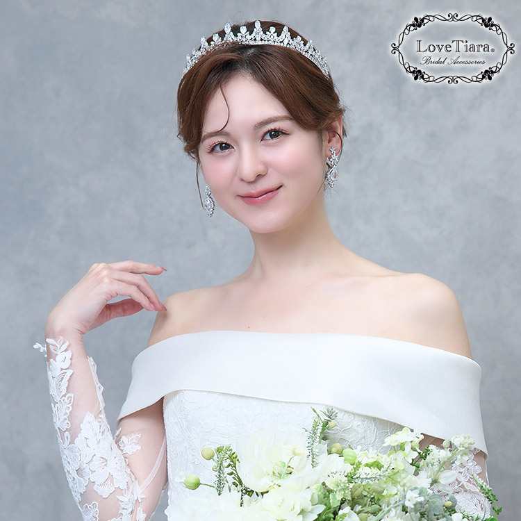 ティアラ　ウエディング　ブライダル　結婚式