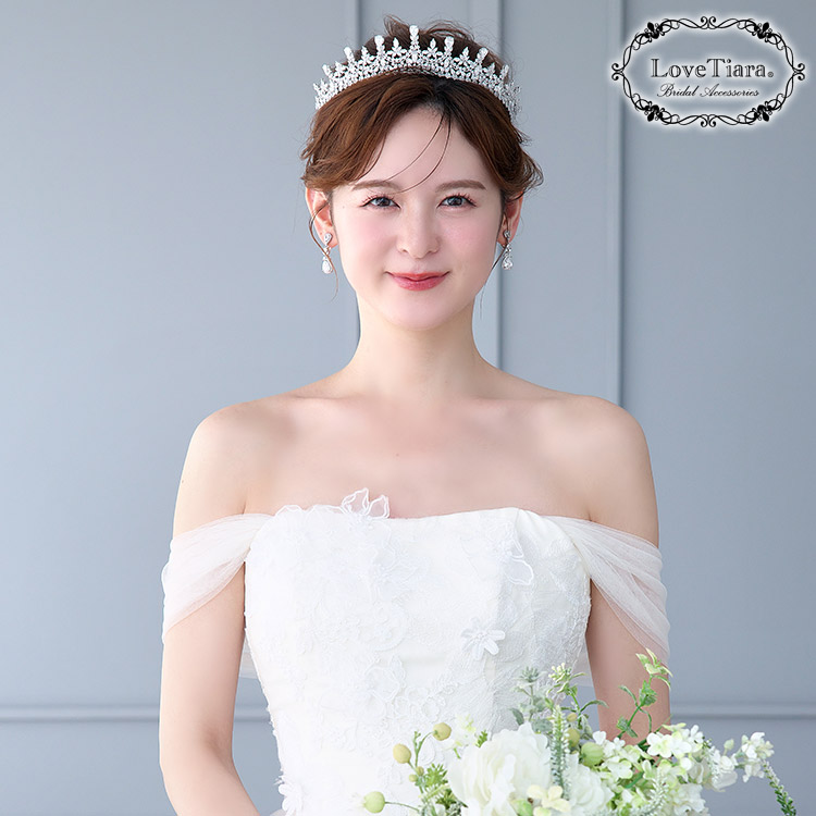 ティアラ　ウエディング　ブライダル　結婚式