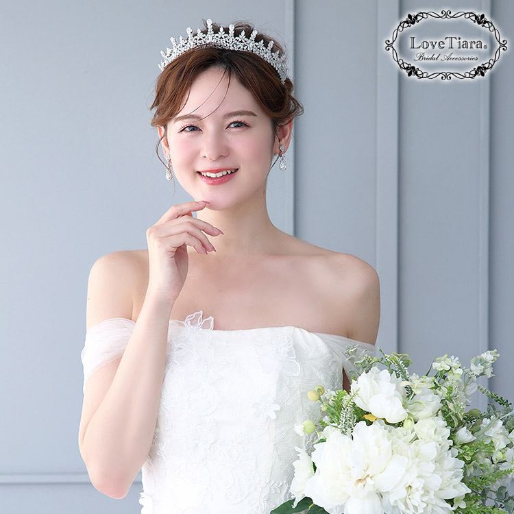 ティアラ　ウエディング　ブライダル　結婚式