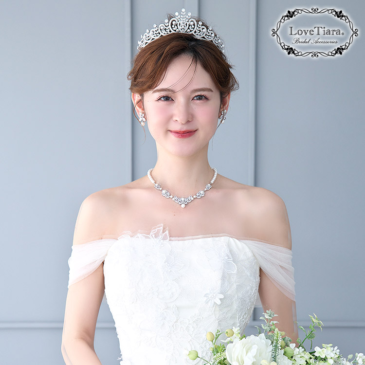 ティアラ　ウエディング　ブライダル　結婚式