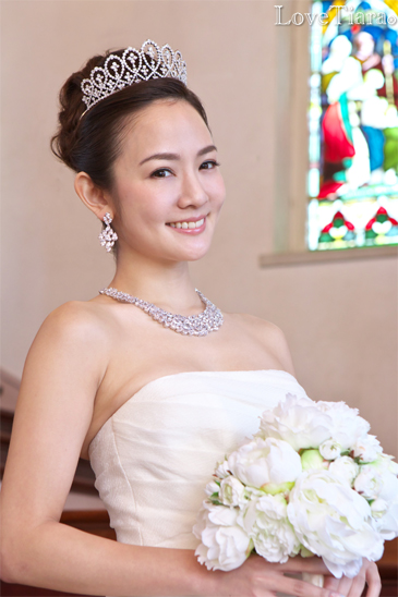 着用イメージ ティアラ ウエディング 結婚式