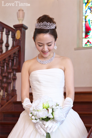 着用イメージ ティアラ ウエディング 結婚式