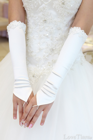 着用イメージ グローブ ウエディング 結婚式