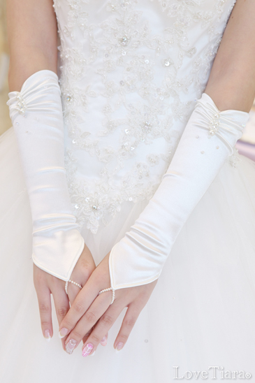 着用イメージ グローブ ウエディング 結婚式