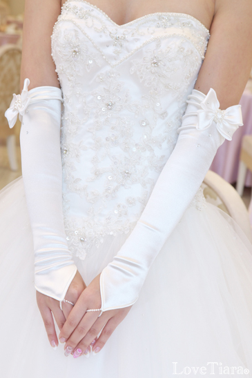 着用イメージ グローブ ウエディング 結婚式