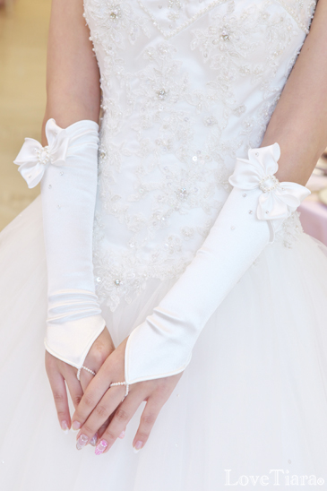 着用イメージ グローブ ウエディング 結婚式