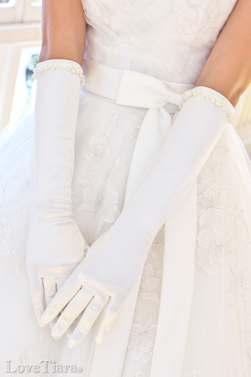 着用イメージ グローブ ウエディング 結婚式