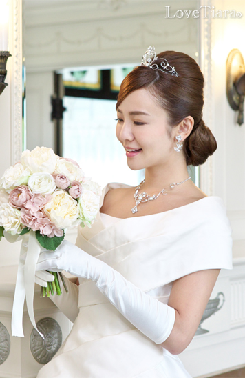 着用イメージ グローブ ウエディング 結婚式