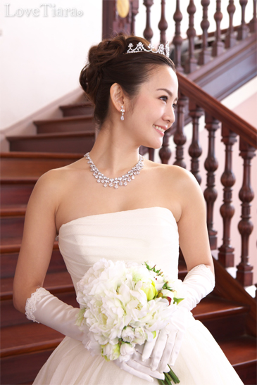 着用イメージ グローブ ウエディング 結婚式
