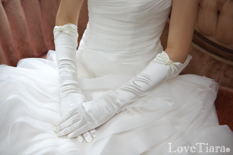 着用イメージ グローブ ウエディング 結婚式