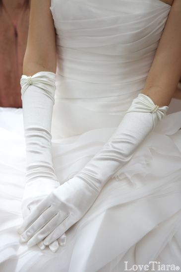 着用イメージ グローブ ウエディング 結婚式