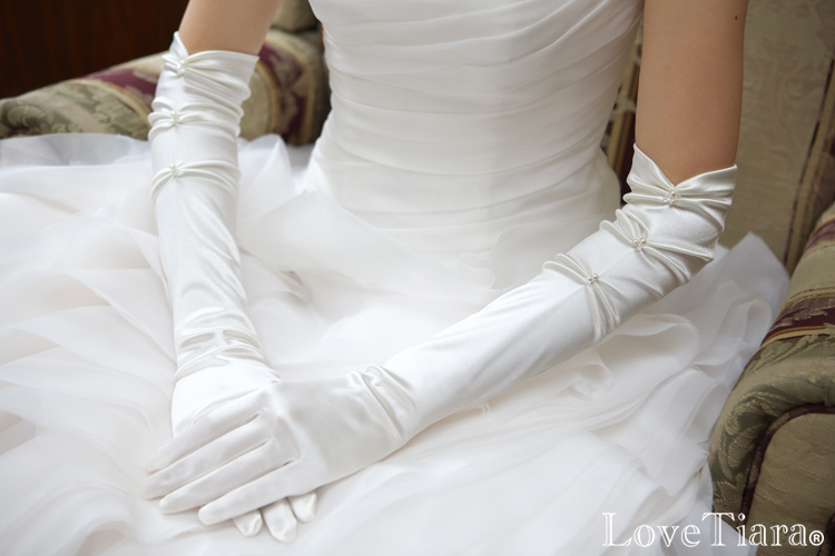 着用イメージ グローブ ウエディング 結婚式