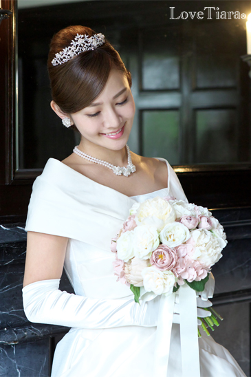 着用イメージ グローブ ウエディング 結婚式