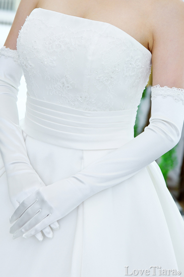 着用イメージ グローブ ウエディング 結婚式