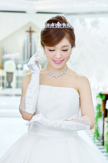 着用イメージ グローブ ウエディング 結婚式