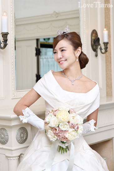 着用イメージ グローブ ウエディング 結婚式