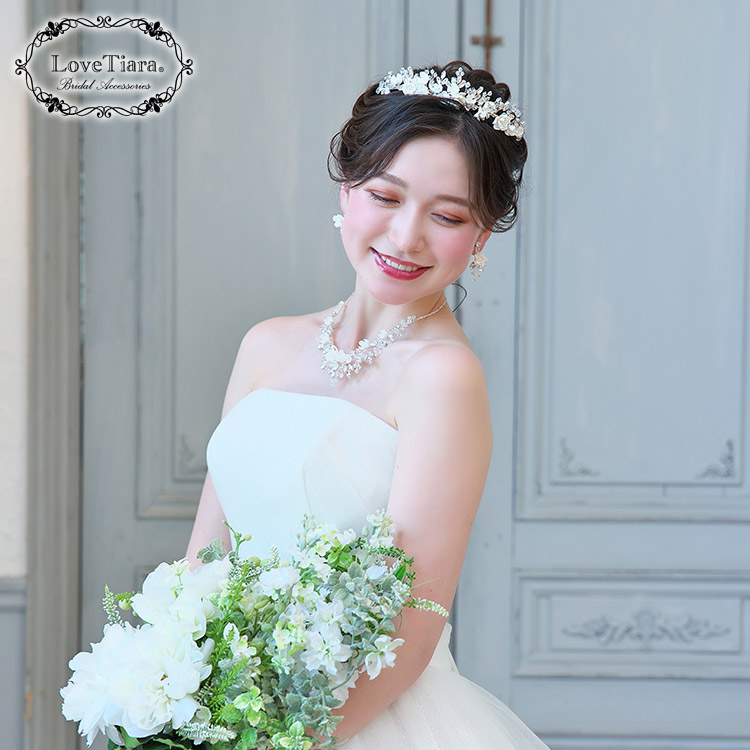 ティアラ　ウエディング　ブライダル　結婚式