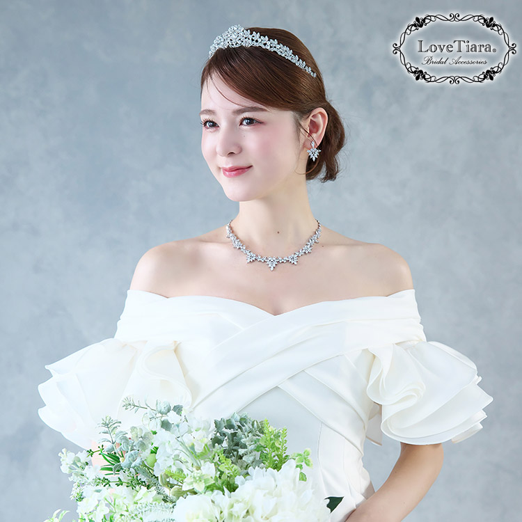 ティアラ　ウエディング　ブライダル　結婚式