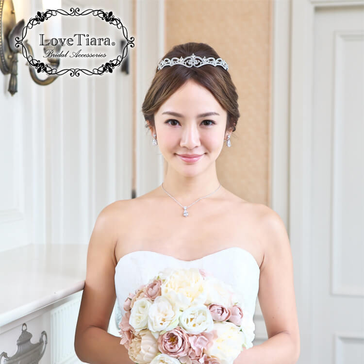 着用イメージ ティアラ ウエディング 結婚式
