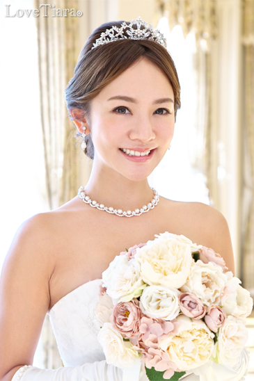 着用イメージ ティアラ ウエディング 結婚式