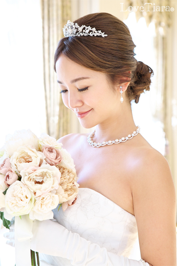 着用イメージ ティアラ ウエディング 結婚式
