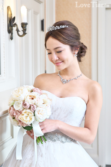 着用イメージ ティアラ ウエディング 結婚式