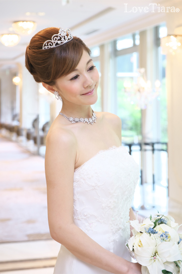 着用イメージ ティアラ ウエディング 結婚式