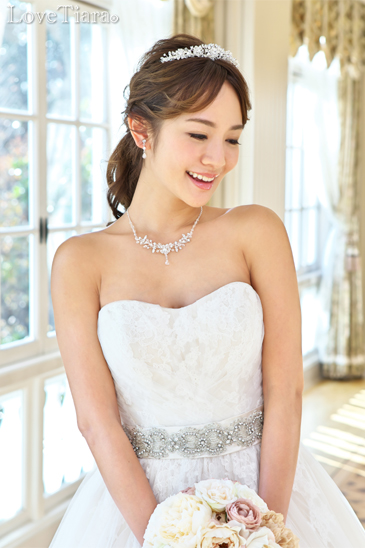 着用イメージ ネックレス ウエディング 結婚式